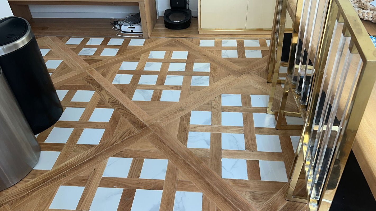 https://www.parquetversaillesancien.fr/wp-content/uploads/2023/07/Parquet-panels-flooring-12.jpg