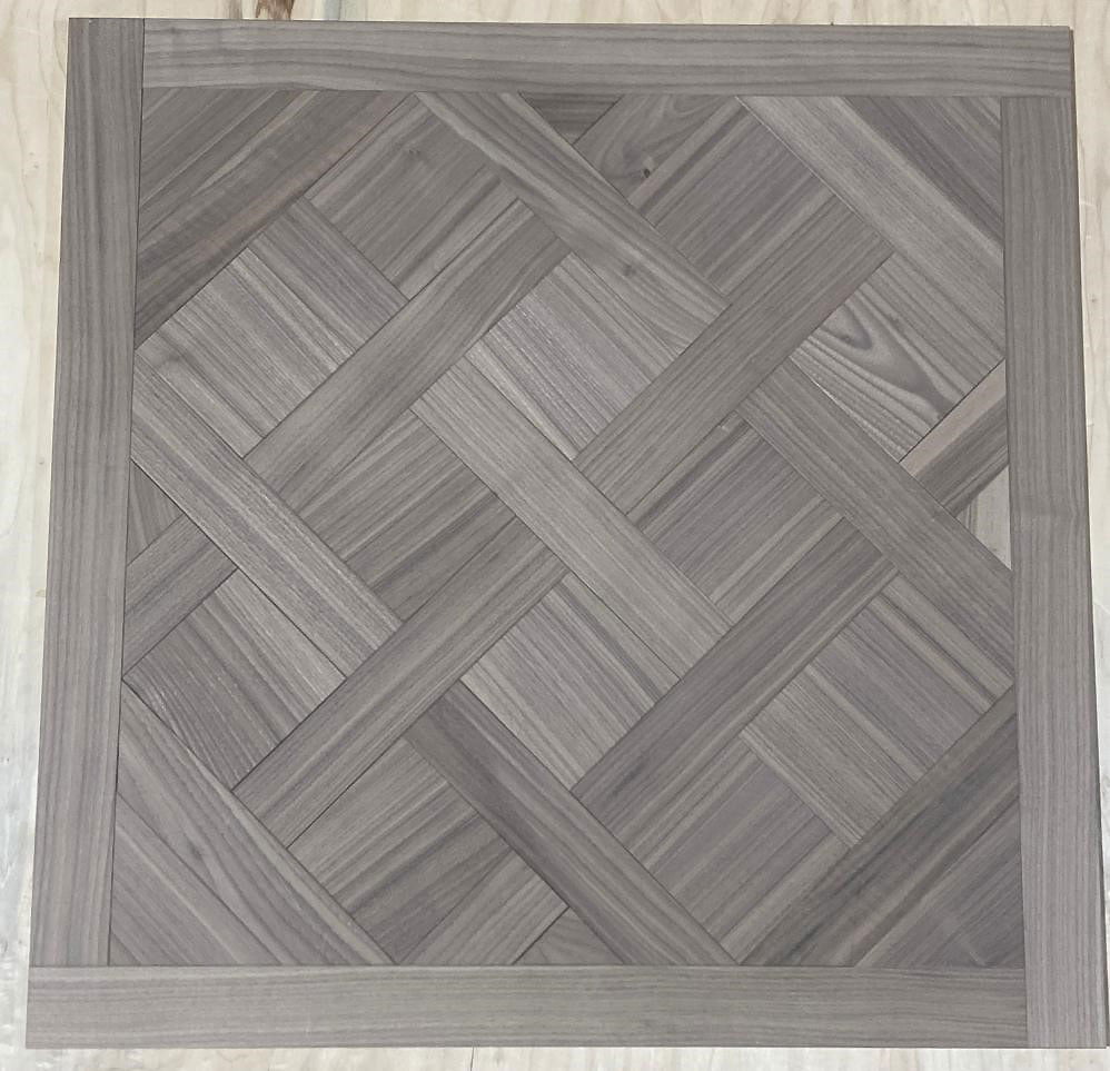 https://www.parquetversaillesancien.fr/wp-content/uploads/2023/07/VERSAILLES-PARQUET-PANELS-American-walnut-wood-2.jpg